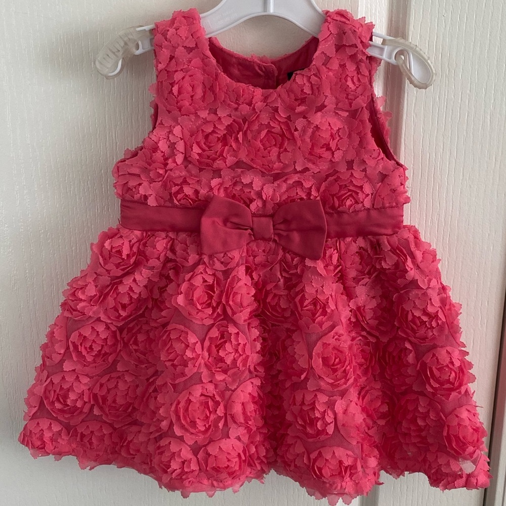 The Children’s Place flower dress 12-18M